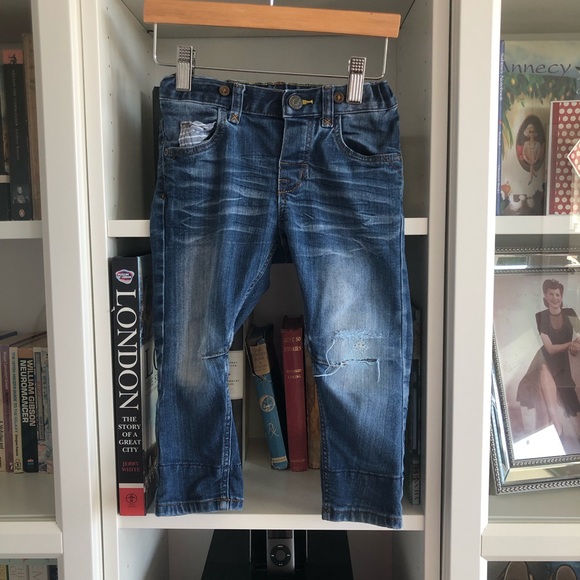 H&M Autumn outfit: cardigan, jeans, onesie & suspenders - Picture 5 of 6